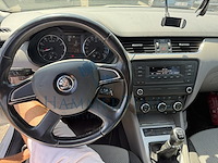 Skoda octavia 1.2 tsi ambition, 2014 - afbeelding 2 van  29