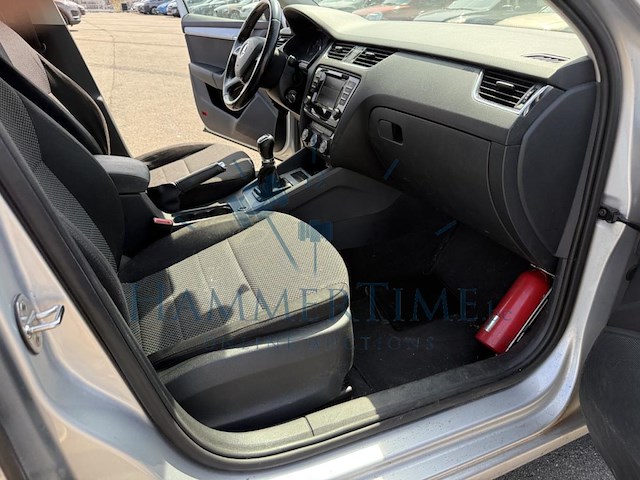 Skoda octavia 1.2 tsi ambition, 2015 - afbeelding 27 van  44