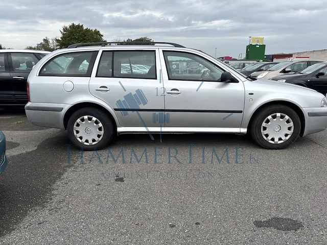 Skoda octavia 1.4i 16v tradition, 2004 - afbeelding 32 van  37