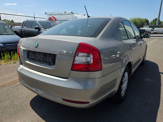 Skoda octavia 2011 - afbeelding 28 van  32