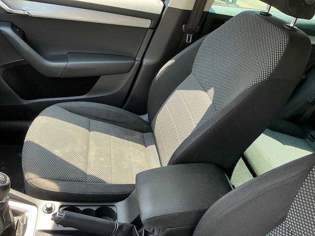 Skoda octavia personenauto - afbeelding 12 van  12