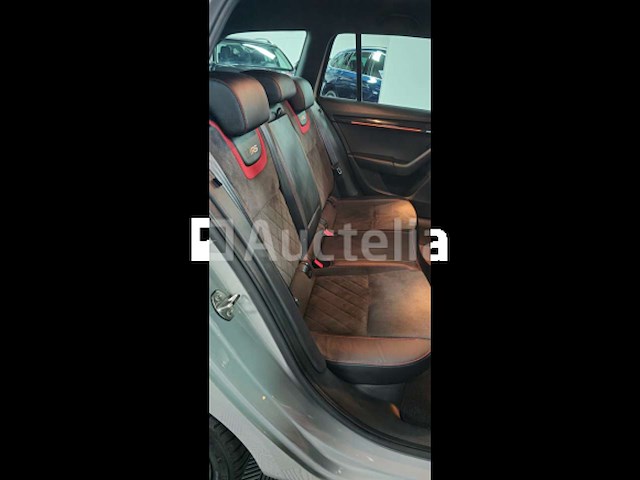 Skoda octavia rs * automatisch * volledige opties * 2.0 tdi - 184 pk - afbeelding 7 van  31