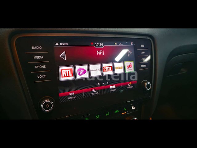 Skoda octavia rs * automatisch * volledige opties * 2.0 tdi - 184 pk - afbeelding 13 van  31