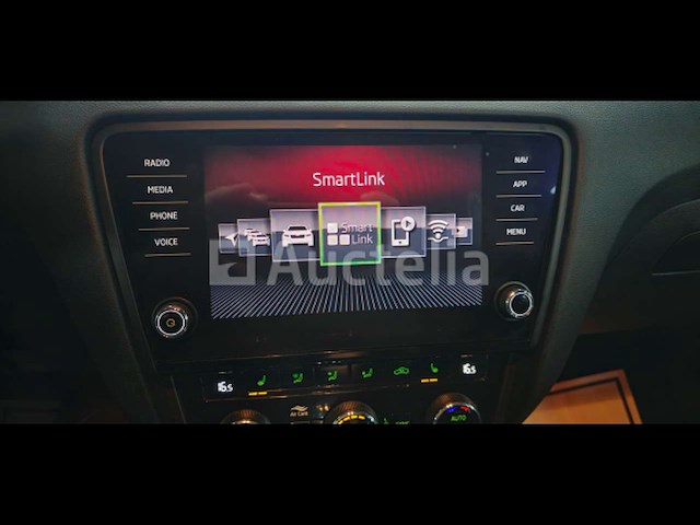 Skoda octavia rs * automatisch * volledige opties * 2.0 tdi - 184 pk - afbeelding 24 van  31