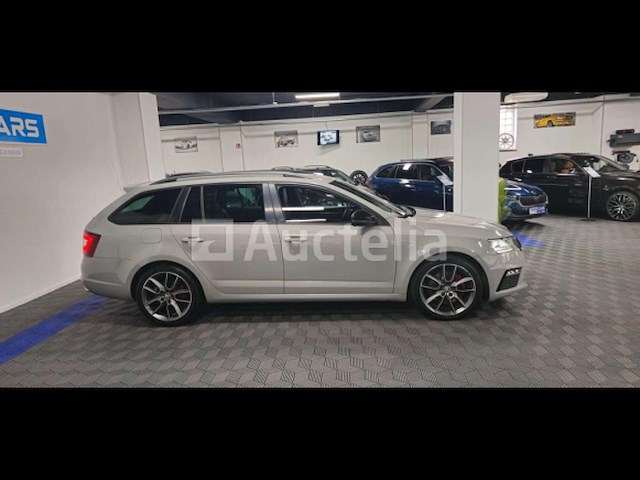Skoda octavia rs * automatisch * volledige opties * 2.0 tdi - 184 pk - afbeelding 26 van  31