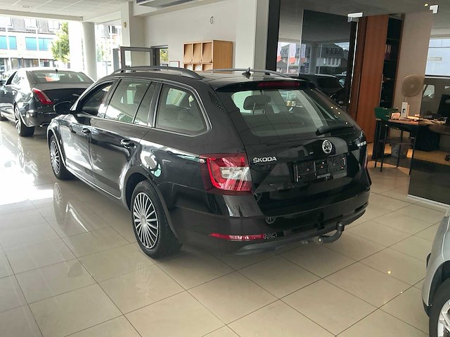 Skoda octavia stationwagen - afbeelding 6 van  9