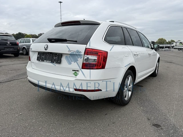 Skoda octavia sw cng 1.5 tgi g-tec ambition dsg 130 at, 2021 - afbeelding 28 van  32