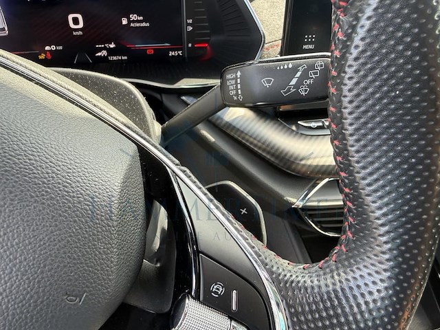 Skoda octavia sw rs 2.0 tfsi rs dsg 245 at, 2020 - afbeelding 11 van  33