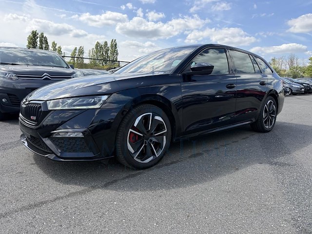 Skoda octavia sw rs 2.0 tfsi rs dsg 245 at, 2020 - afbeelding 1 van  33