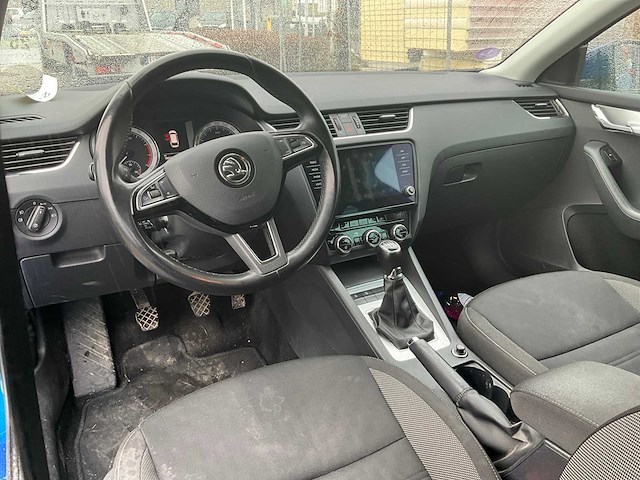 Skoda octavia - afbeelding 16 van  33