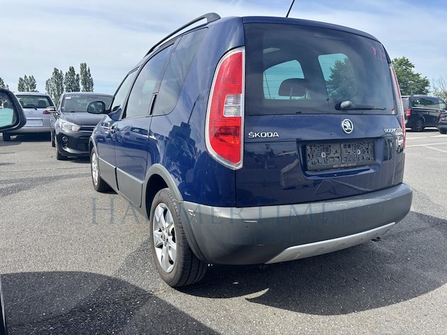 Skoda roomster 1.2 tsi ambition dsg 105 at,2015 - afbeelding 36 van  38