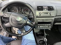 Skoda roomster 1.6 cr tdi ambition dpf, 2011 - afbeelding 4 van  33