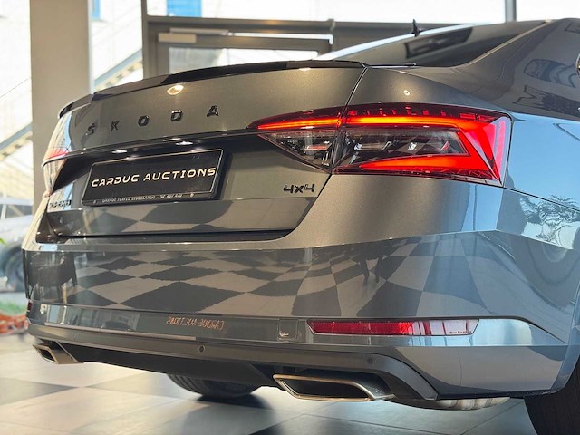 Skoda superb 2.0 tsi sportline 272 - 4x4 - afbeelding 16 van  45