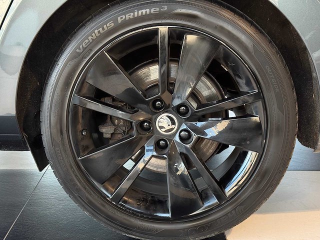 Skoda superb 2.0 tsi sportline 272 - 4x4 - afbeelding 22 van  45