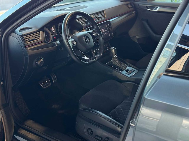 Skoda superb 2.0 tsi sportline 272 - 4x4 - afbeelding 26 van  45