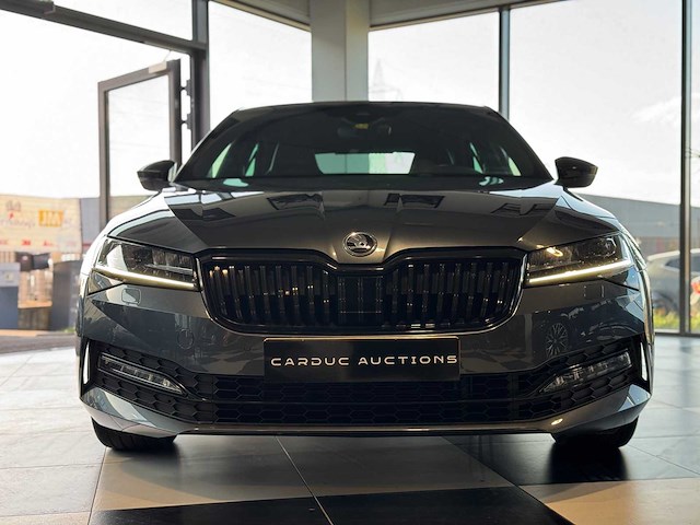 Skoda superb 2.0 tsi sportline 272 - 4x4 - afbeelding 44 van  45