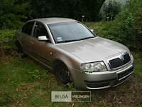 Skoda superb, enkel voor vergunninghouders en erkende centra voor verschrotting