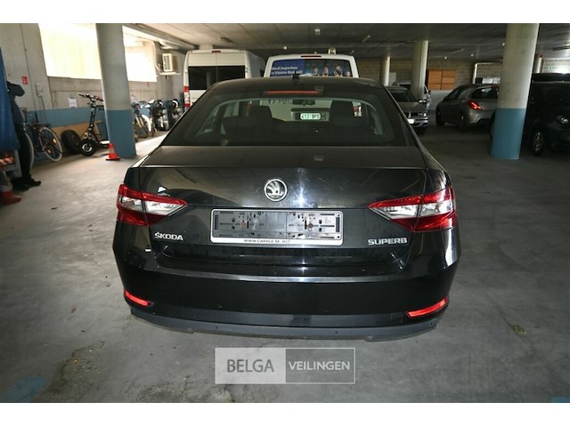 Skoda superb - afbeelding 9 van  22