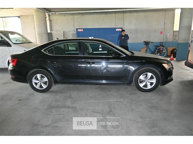 Skoda superb - afbeelding 12 van  22