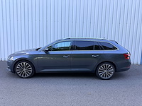 Skoda superb - afbeelding 1 van  24