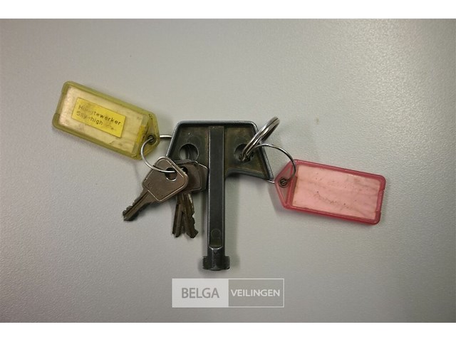 Sky high hoogwerker + aanhangwagen - afbeelding 2 van  22