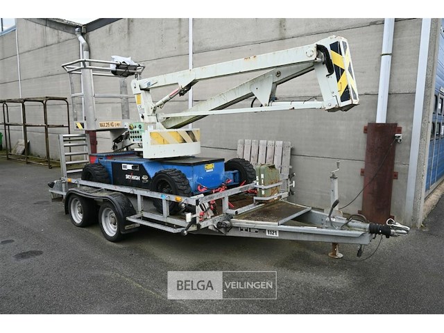 Sky high hoogwerker + aanhangwagen - afbeelding 1 van  22
