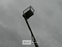 Sky high hoogwerker + aanhangwagen - afbeelding 20 van  22