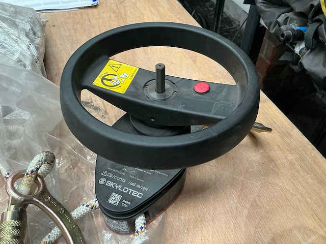 Skylotec milan 2.0 power reddingsapparaat - afbeelding 2 van  6