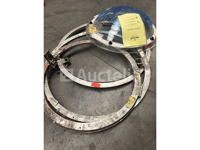 Skylux aluminium frameset met cilinders en ronde koepel – 4 delen - afbeelding 2 van  3