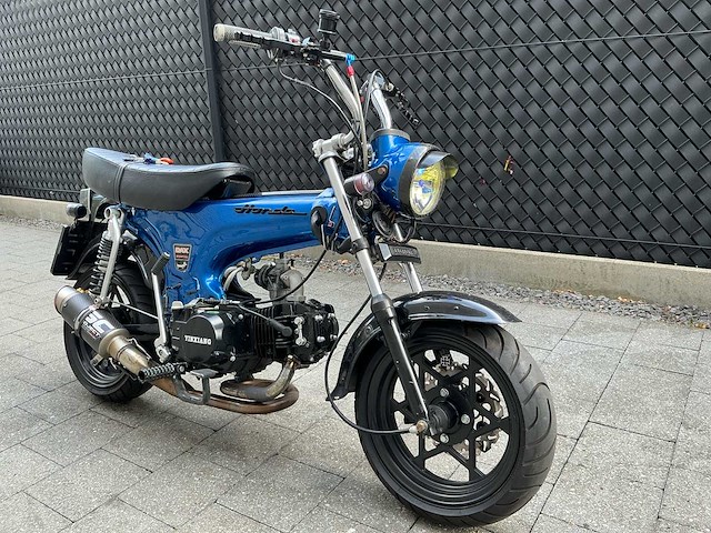 Skyteam dax motorfiets - afbeelding 18 van  20