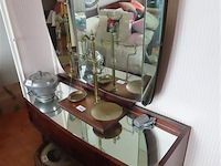 Slaapkamer bestaande uit bed en kaptafel - afbeelding 1 van  8