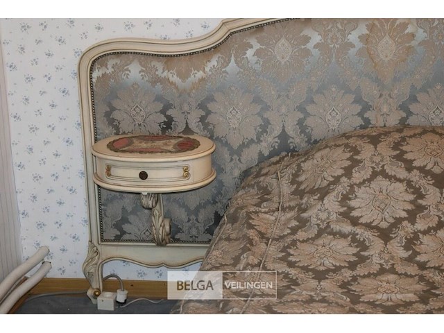 Slaapkamer en kleerkast frans louis xv stijl geschilderd - afbeelding 2 van  7