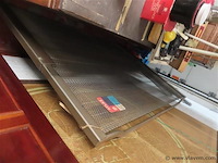 Slaapkamer, reeds gedemonteerd, bed + kleerkast - afbeelding 2 van  5