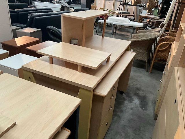 Slaapkamerset in hout - afbeelding 6 van  7