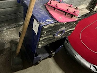 Slagmechanisme kermisattractie - afbeelding 2 van  4