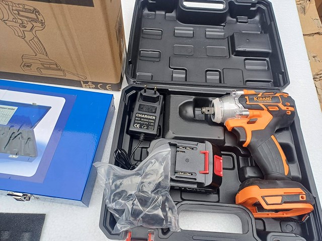 Slagmoer kibani met matallo set doppen nieuw - afbeelding 1 van  1