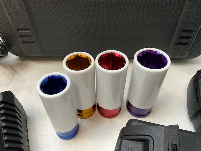 Slagmoersleutel 18v - afbeelding 3 van  3