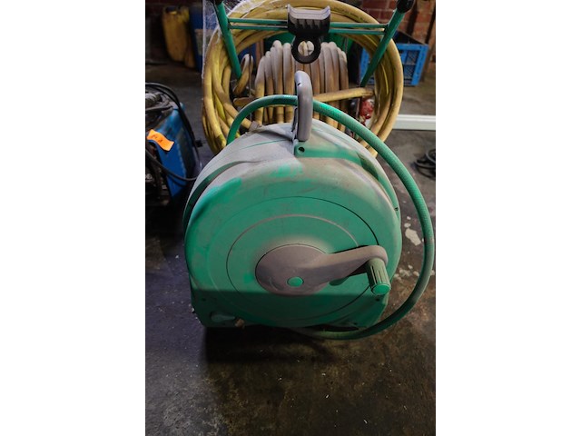 Slangenwagen + muurhaspel - afbeelding 2 van  3