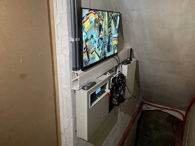 Slartline beveiligingscamera set + alarm - afbeelding 5 van  7