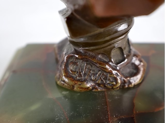 Slavenmeisje in brons - afbeelding 6 van  6