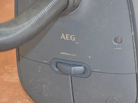Sledestofzuiger aeg animal 6000 met bijhorende stofzuigerzakken (7) - afbeelding 3 van  5