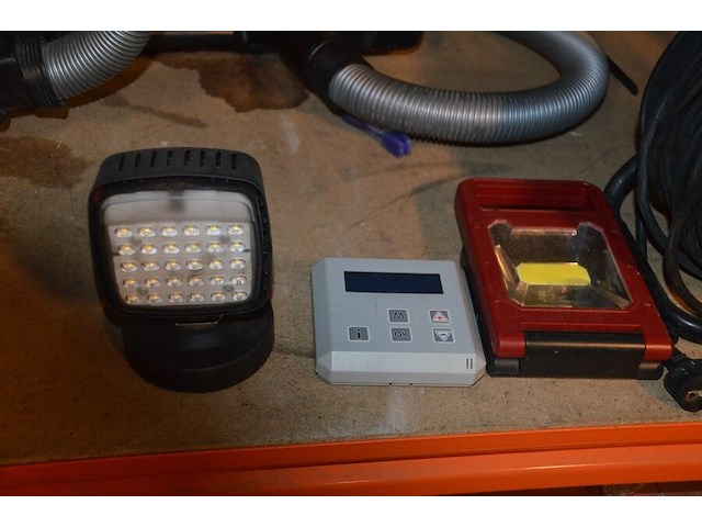 Sledestofzuiger samsung sc06h70foh, verlengkabel op haspel, 2 ledlampen - afbeelding 7 van  8