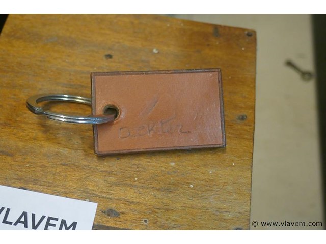 Sleutelhanger delveaux - afbeelding 2 van  2