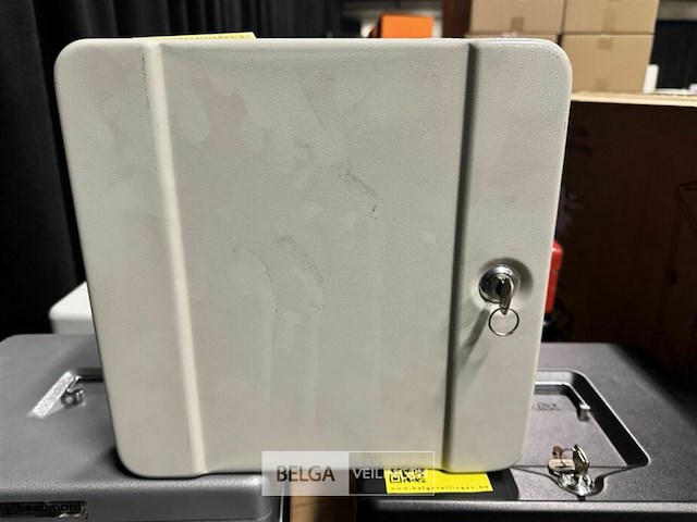 Sleutelhangerkastje - afbeelding 2 van  3