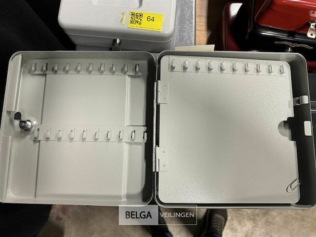 Sleutelhangerkastje - afbeelding 3 van  3