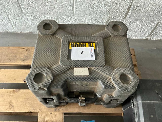 Sleuvenfreesmachine (3x) - afbeelding 10 van  13