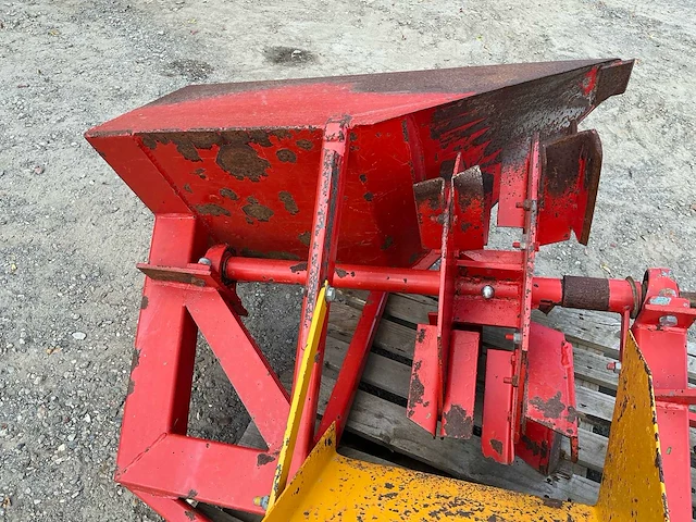 Sleuvengraafmachine - afbeelding 6 van  8