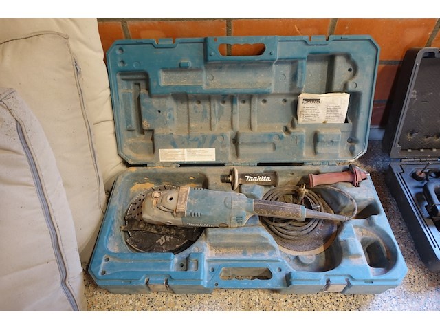 Slijpschijfmachine makita - afbeelding 1 van  3