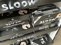 Sloow display met diverse sigaretten filters etc. - afbeelding 3 van  14