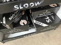 Sloow display met diverse sigaretten filters etc. - afbeelding 4 van  14